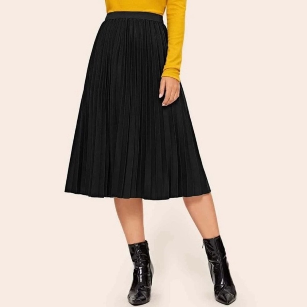 SHEIN Black A-Line Pleated Midi Skirt | Size Small